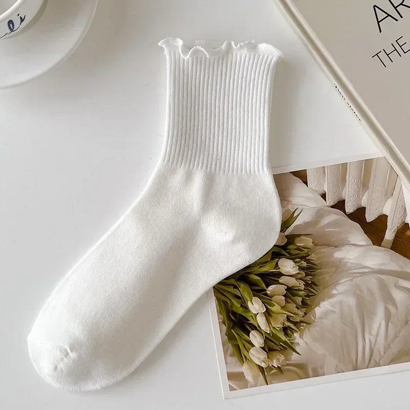 Fashion New Ruffle Socks for Women Mid Crew Middles Tube Ankle High Breathable Cotton Socks Black White Beige Female Cute Sock