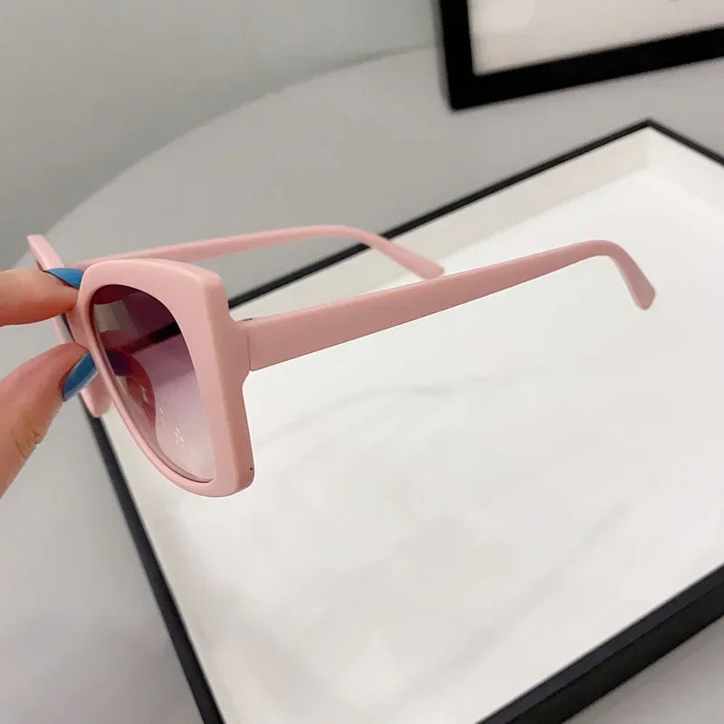 New Fashion Cat Eye Sunglasses Female Luxury Brand Designer Sun Glasses for Women Travelling Sun Shades Glasses High Definition