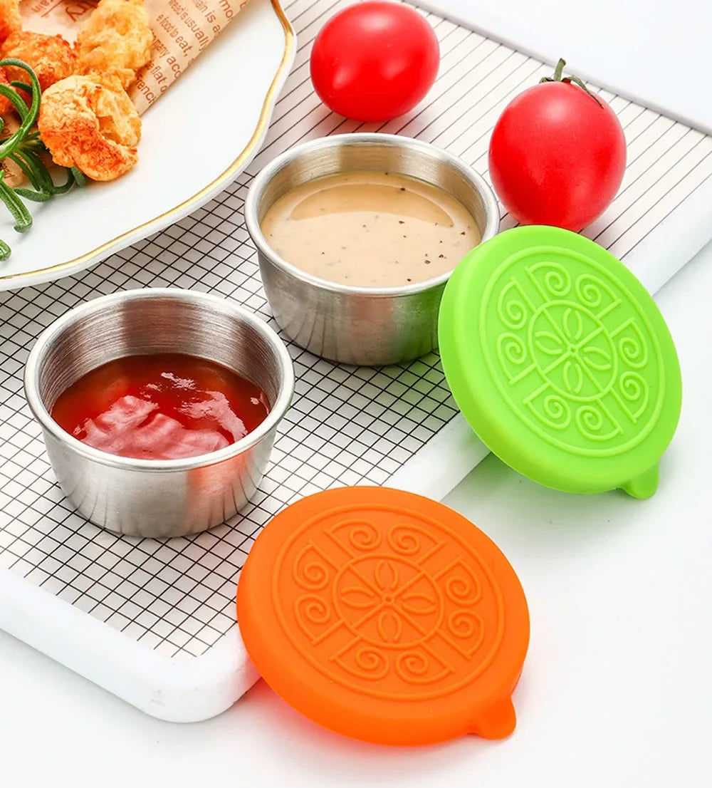 1pc Salad Dressing Container With 1.35oz/40ml Reusable Stainless Steel Cup And Leakproof Silicone Lids For Lunch Box and Picnic