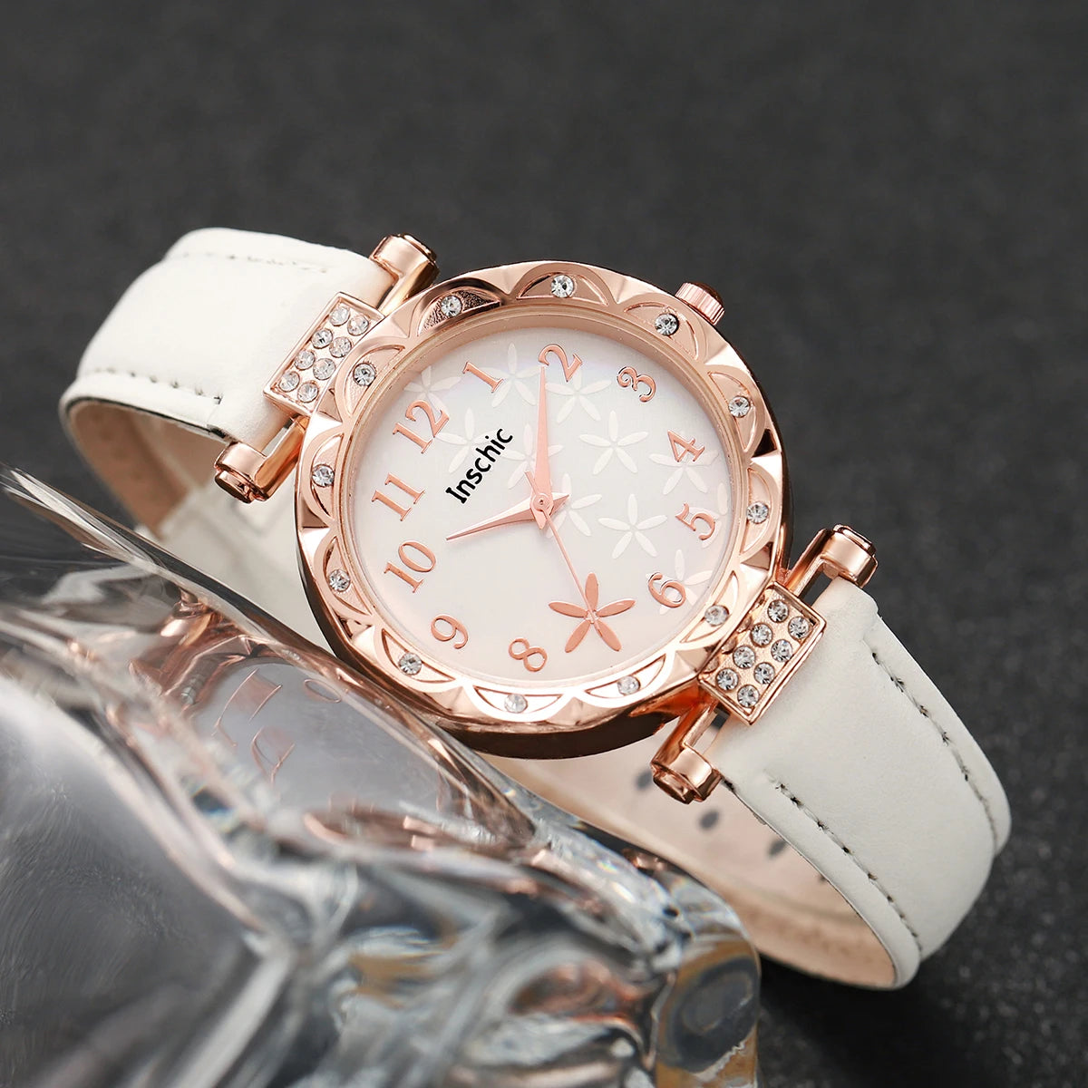 5PCS/Set Women's Watch Fashion Flowers Dial Leather Band Quartz Watches Beads Bracelet Set（Without Box）