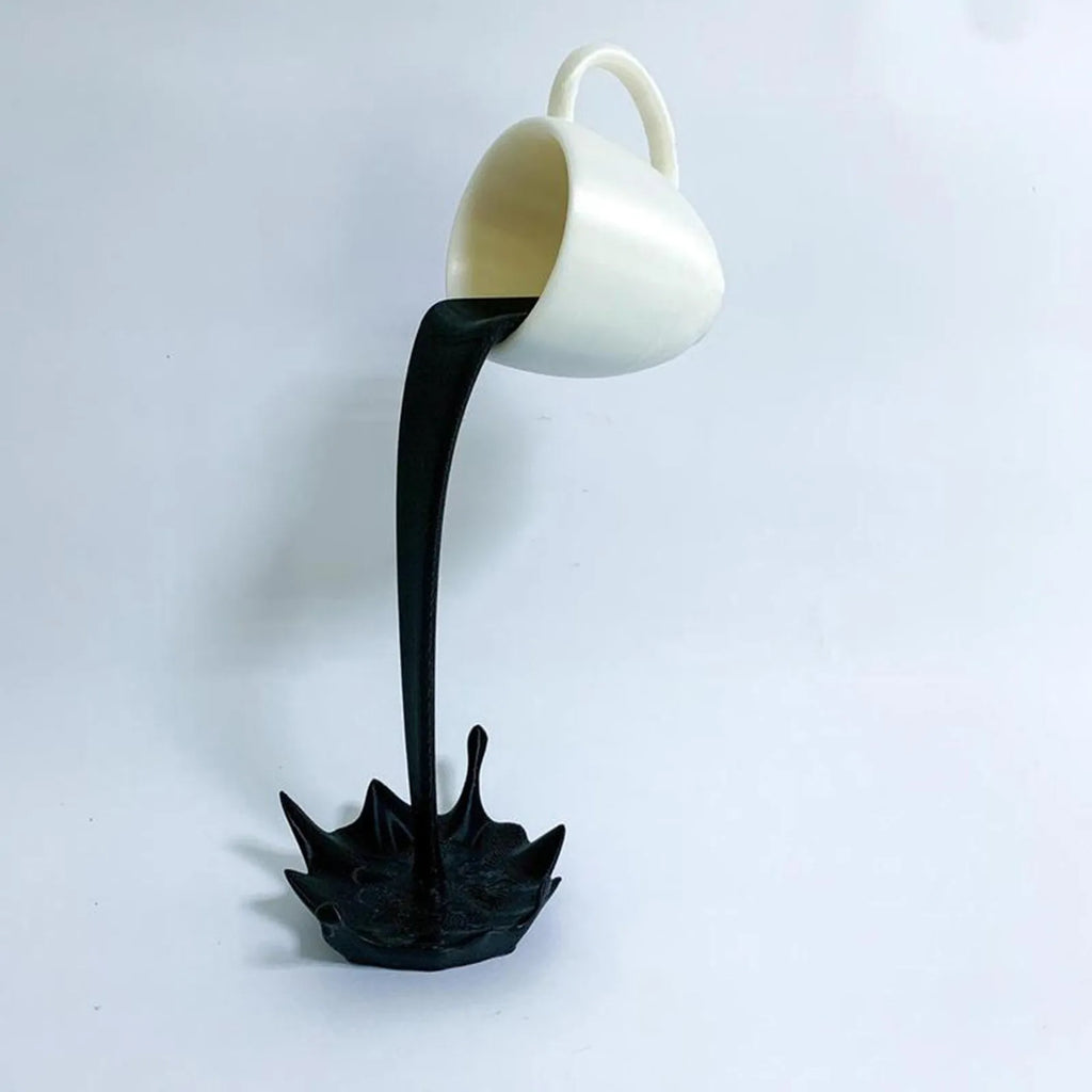 Kitchen Decoration Floating Spilling Coffee Cup Sculpture Spilling Magic Pouring Splash Creative Desktop Decor Home Decoration