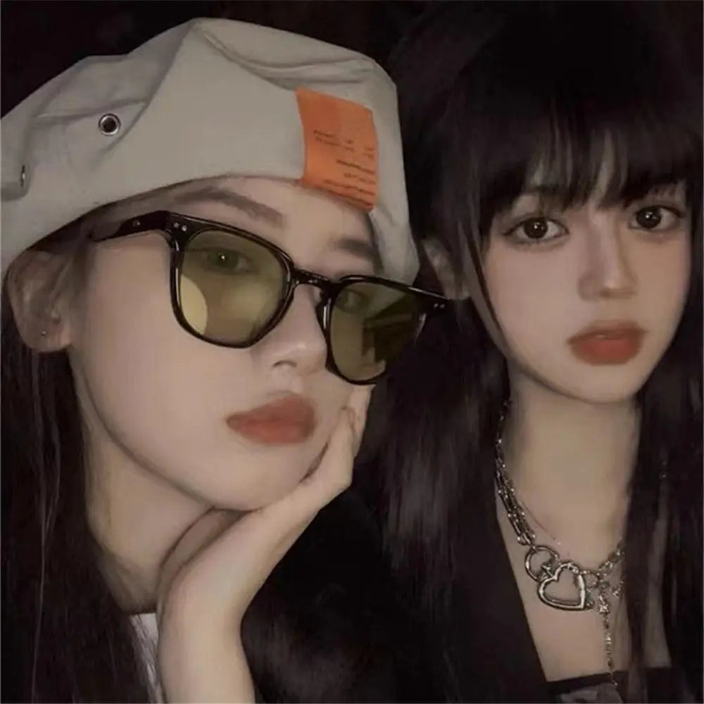 Beach Sunnies Sun Glasses Vintage Sunglasses For Women and Men Clear Ocean Gradient Lens Retro Shades Eyewear Summer Accessory