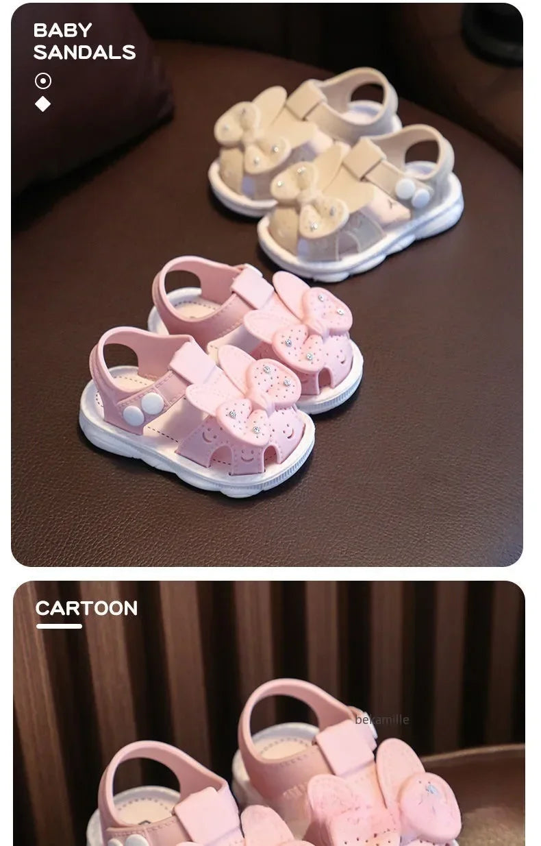 New Summer Outdoor Non-Slip Sandals for Girls Featuring Soft Soles And Lightweight Design Perfect for The Beach