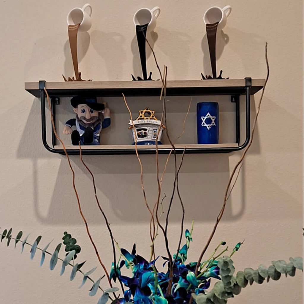 Kitchen Decoration Floating Spilling Coffee Cup Sculpture Spilling Magic Pouring Splash Creative Desktop Decor Home Decoration