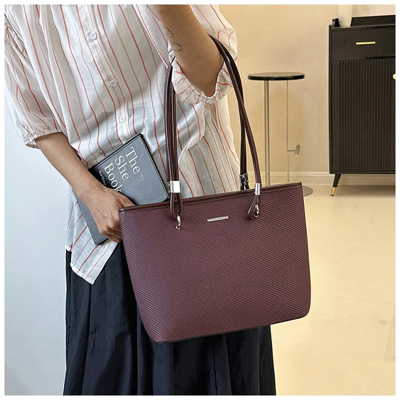 Pu Women's Shoulder Bag Stylish And Simple Solid Color Handbag Adjustable Shoulder Strap Waterproof Large Capacity Bucket Bag