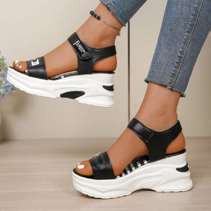 Summer 2026 Fashionable Outdoor Universal Sport Sandals New Arrival Stylish Versatile Sports Shoes for Active Wear