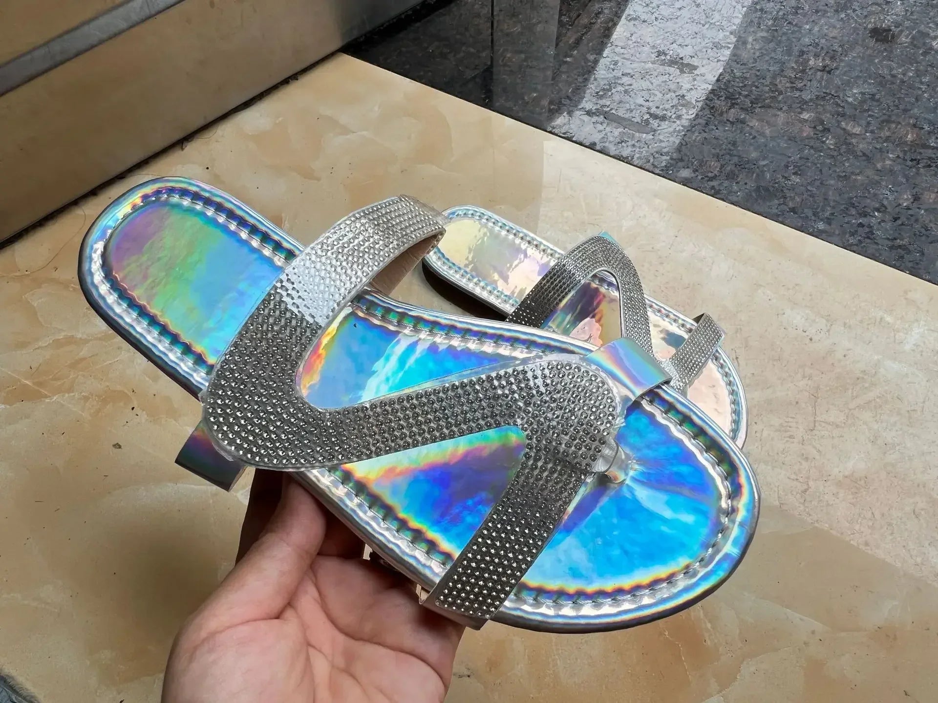 Sexy Women Sandals Summer Beach Shallow Mouth Rhinestones Ladies Fashion Show Comfortable Light Shoes Sandalias Femininas