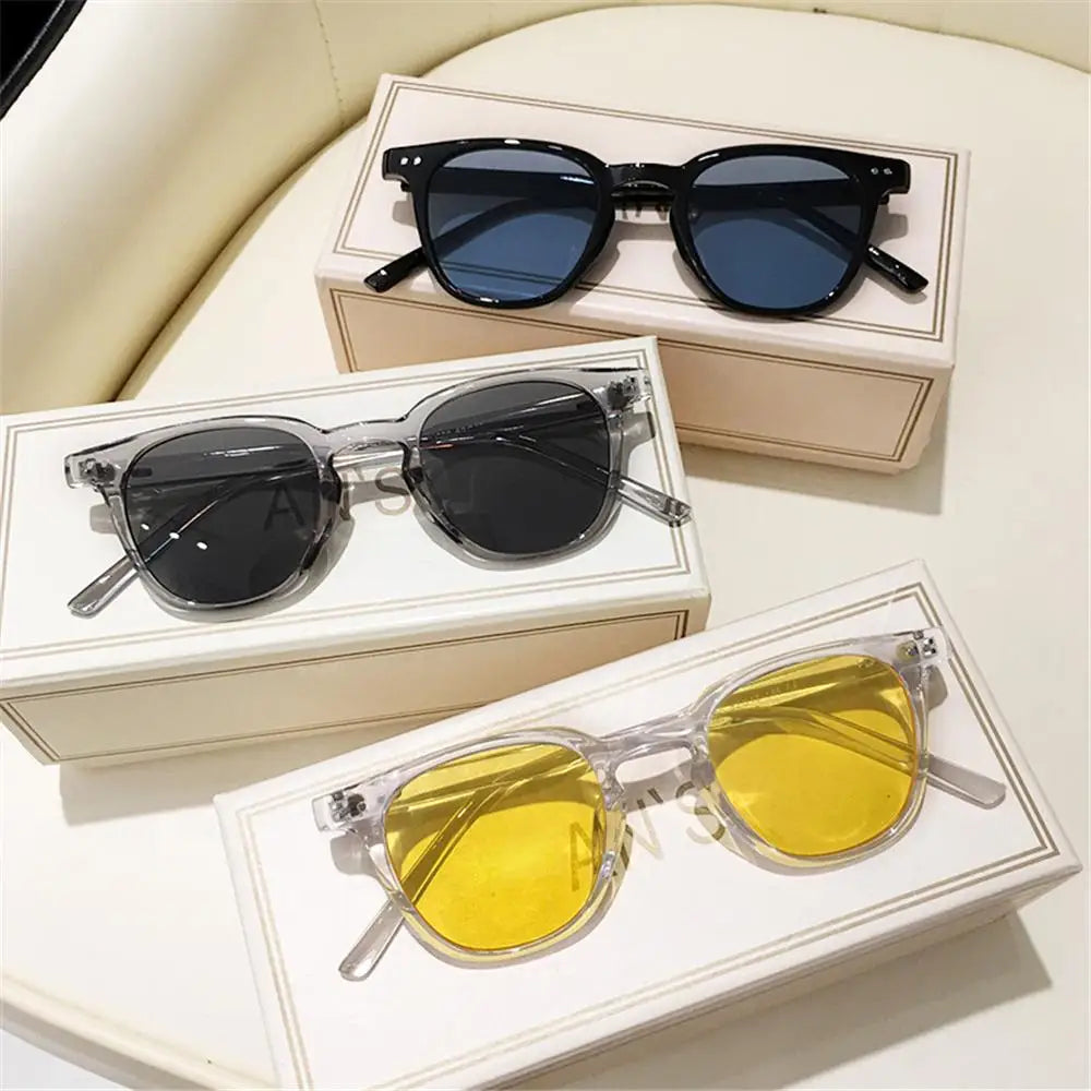 Beach Sunnies Sun Glasses Vintage Sunglasses For Women and Men Clear Ocean Gradient Lens Retro Shades Eyewear Summer Accessory