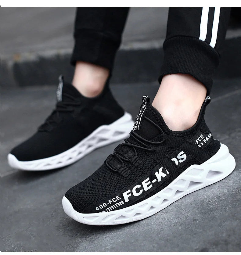 Kids Casual Low Top Lace Up Sneakers Boys Girls Breathable Lightweight Anti Slip Outdoor Walking Children Sports Running Tennis