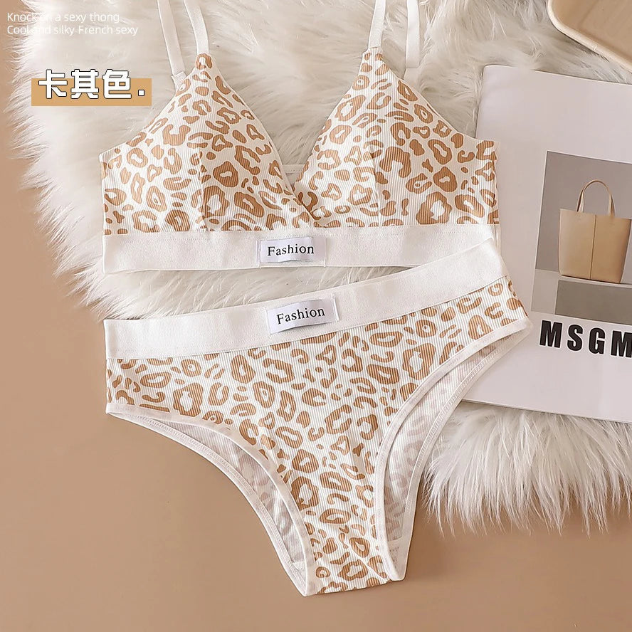 Women Seamless Bra Set Low Waist Panties Leopard Bralette Sexy Lingerie Set Vneck Sport Brassiere Female Cotton Underwear Set