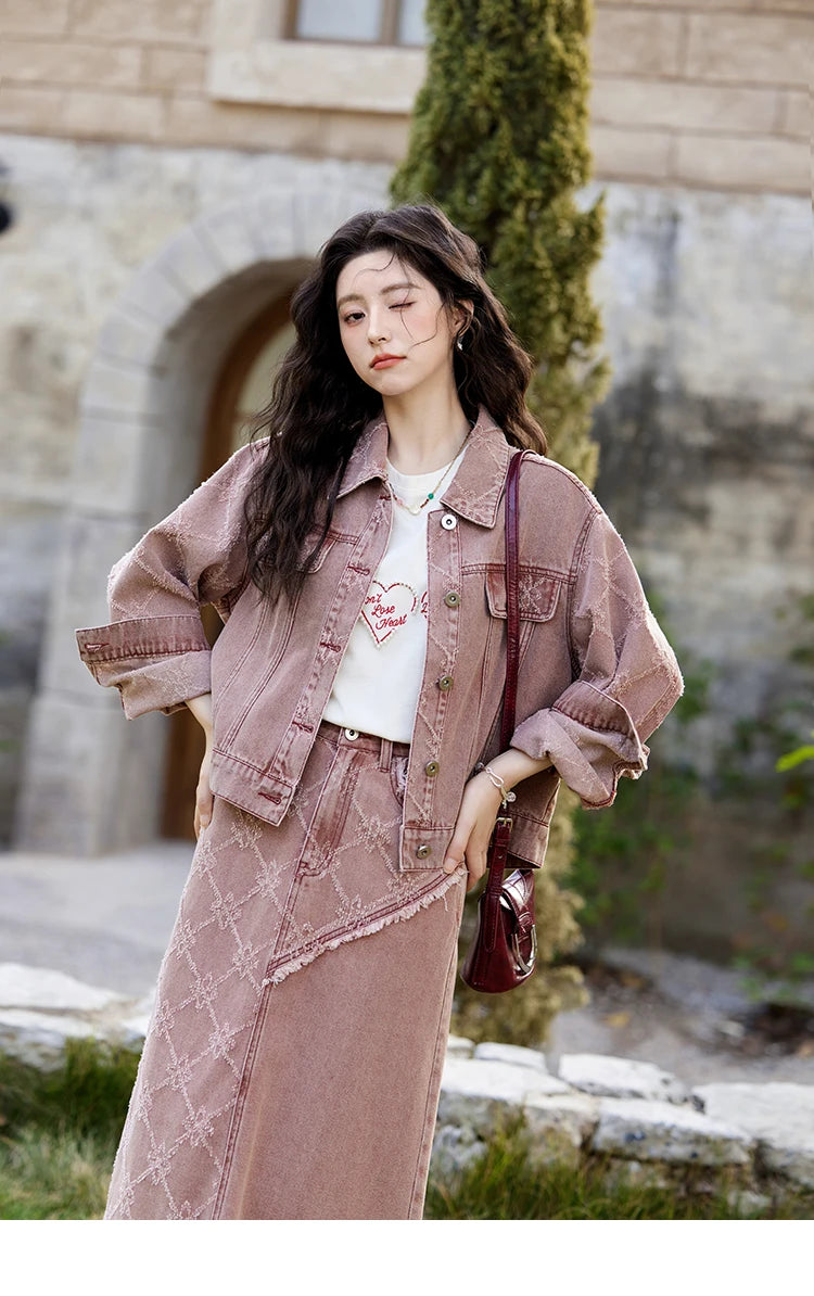 MISHOW Apricot Short Sleeved T-shirt Women 2025 Spring New Casual Versatile Heart Print Positive Shoulder Tops Outer MXE11T0491