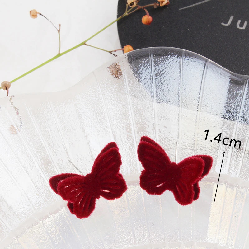 Red Statement Drop Earrings – Floral Heart Design for Elegant Occasions