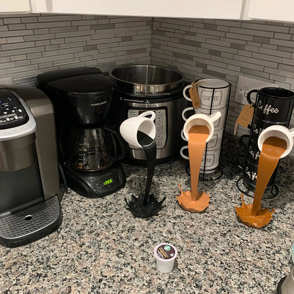 Kitchen Decoration Floating Spilling Coffee Cup Sculpture Spilling Magic Pouring Splash Creative Desktop Decor Home Decoration