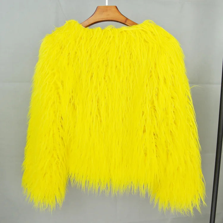 Faux Fur Plush Coat – Soft Shaggy Statement Jacket