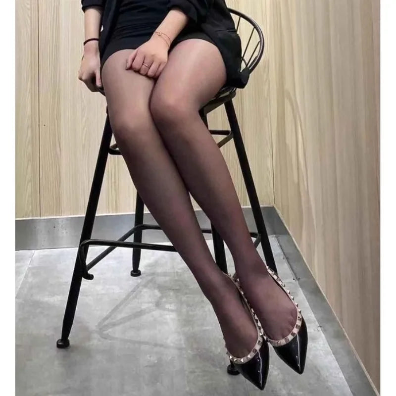 Rivet pointed toe low-heeled shoes spring and summer new retro sexy patent leather sandals fashionable shallow women's shoes