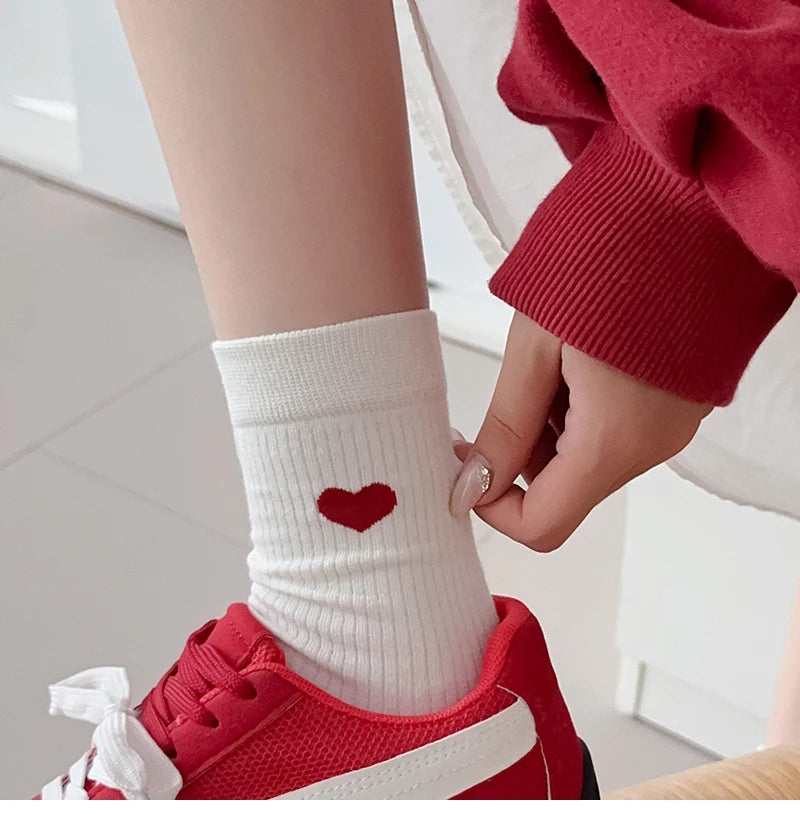 Socks For Women New Heart Design Cute Socks Breathable Simple Korean Style Sweat absorption Girls Cotton Socks Daily Classic