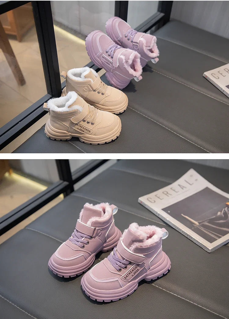 Boys Girls Sports Boots with Fur 2024 New Fashion Kids Ankle Boots Warm for Winter Sweet Students Short Boots Non-slip Soft Sole