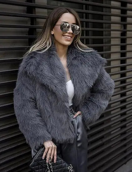 European and American Autumn and Winter New Faux Fur Coat Plus-size Women's Top Anti-fox Fur Lapel, Short Faux Fur Style Outcoat