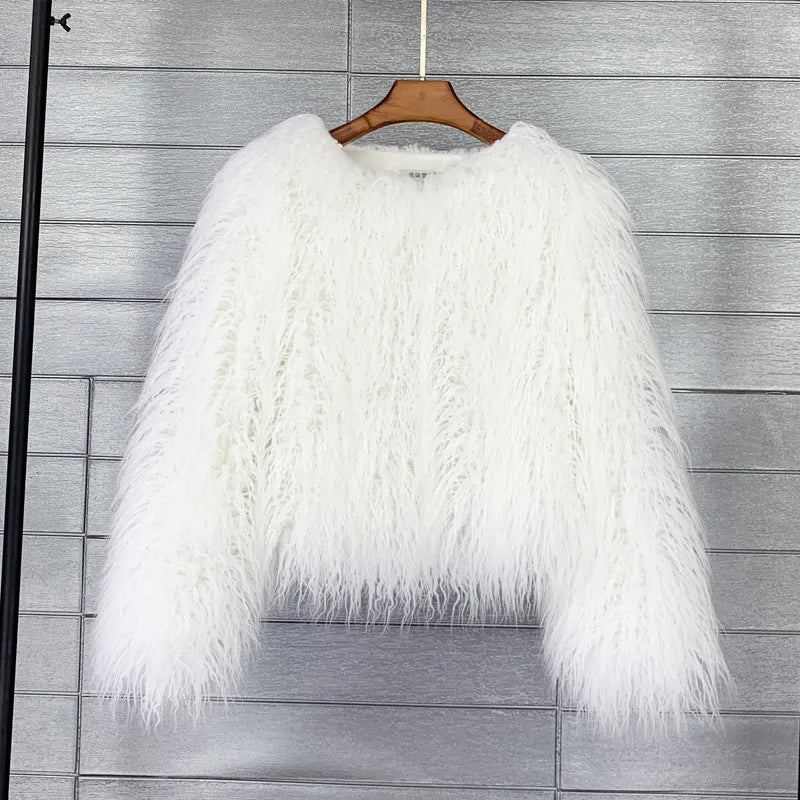 Faux Fur Plush Coat – Soft Shaggy Statement Jacket