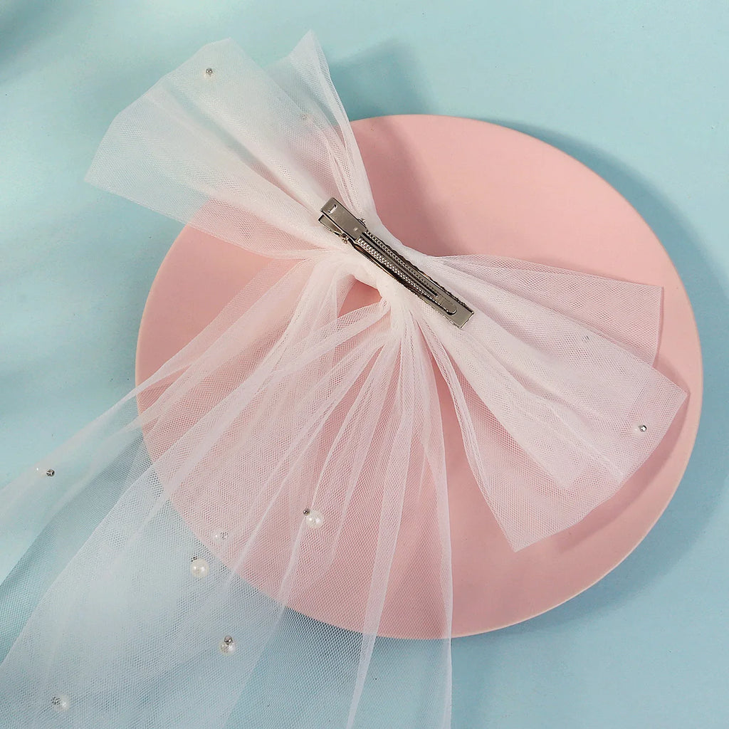 Double Layer Mesh Tulle Solid Color Women Short Wedding Veil with Clip Ribbon Edge Center Cascade Bride Headpiece Party