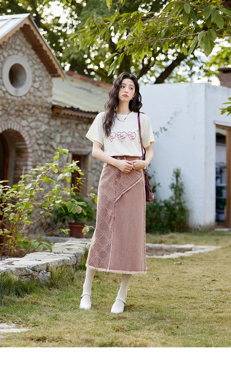MISHOW Apricot Short Sleeved T-shirt Women 2025 Spring New Casual Versatile Heart Print Positive Shoulder Tops Outer MXE11T0491