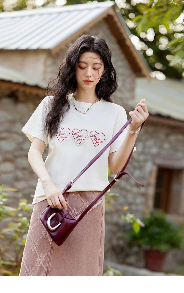 MISHOW Apricot Short Sleeved T-shirt Women 2025 Spring New Casual Versatile Heart Print Positive Shoulder Tops Outer MXE11T0491