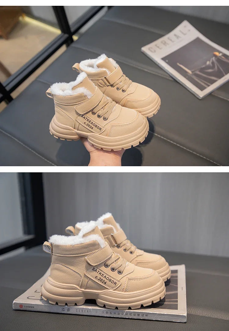 Boys Girls Sports Boots with Fur 2024 New Fashion Kids Ankle Boots Warm for Winter Sweet Students Short Boots Non-slip Soft Sole