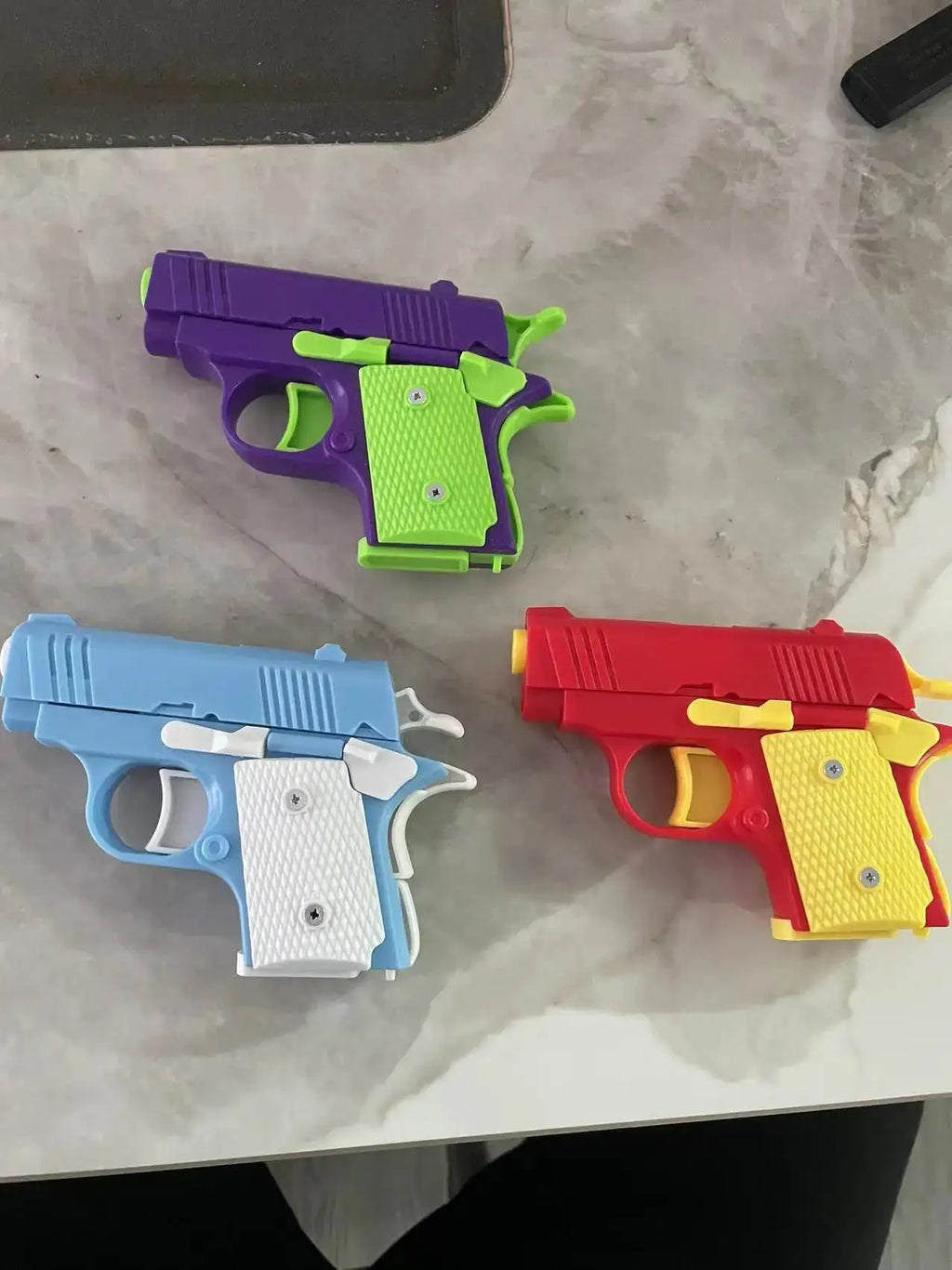 1PC Kids 3D Mini Model Gun 1911 Pistols Hand Toy Pistols For Boys Kids Toy Bullets No Fire Rubber Band Launcher Collection Gifts