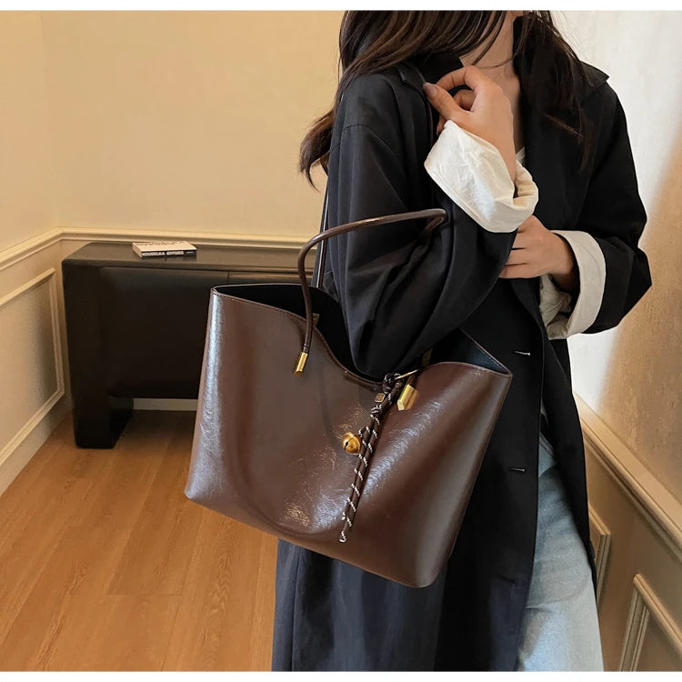 2025 Fashion Tote Bags for Women Versatile Commuting Women's Handbags PU Hasp Large Capacity Shoulder Bags High Quality