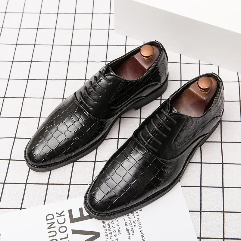 Spring Italian high-quality Blue Leather Shoes for Men men leather shoes Wedding Dress Shoes Patent mens loafers Big size:38-48