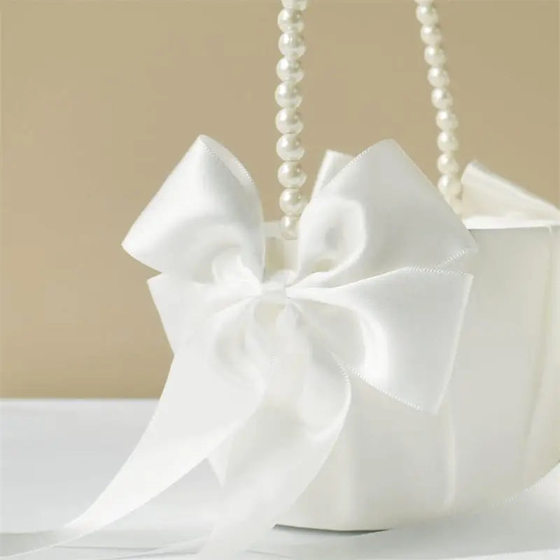 1-2pcs Pearl Handle Flower Basket Satin White Western Rustic Bowknot Wedding Basket Foldable Flower Basket For Floral Petals