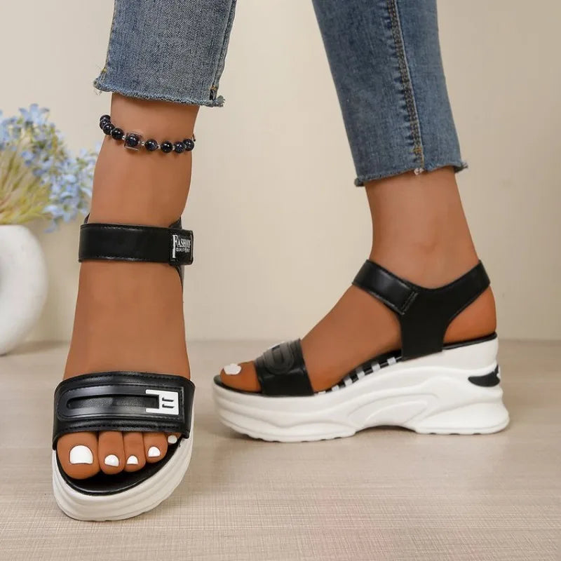 Summer 2026 Fashionable Outdoor Universal Sport Sandals New Arrival Stylish Versatile Sports Shoes for Active Wear