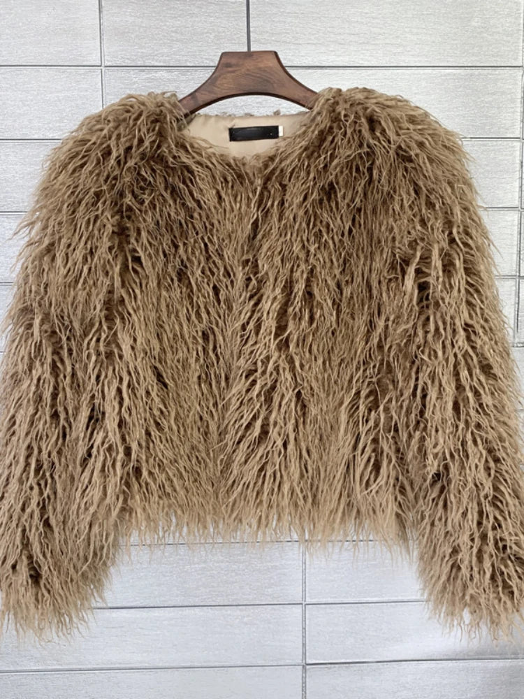 Faux Fur Plush Coat – Soft Shaggy Statement Jacket