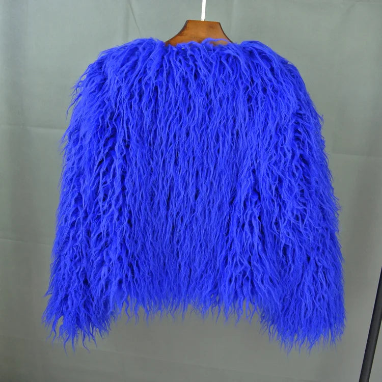 Faux Fur Plush Coat – Soft Shaggy Statement Jacket